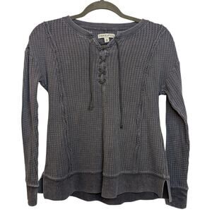 FRYE AND CO Women's Size XS Waffle Split The Neck Long Sleeve Blouse in Gray
